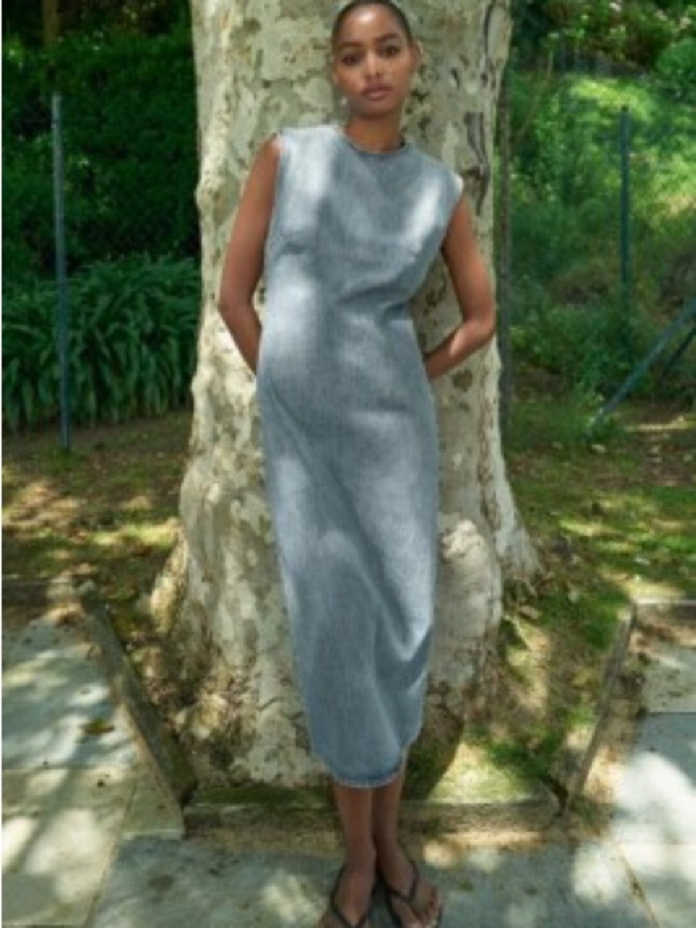 ZARA Sleeveless Denim Midi Dress - Picture 2 of 11